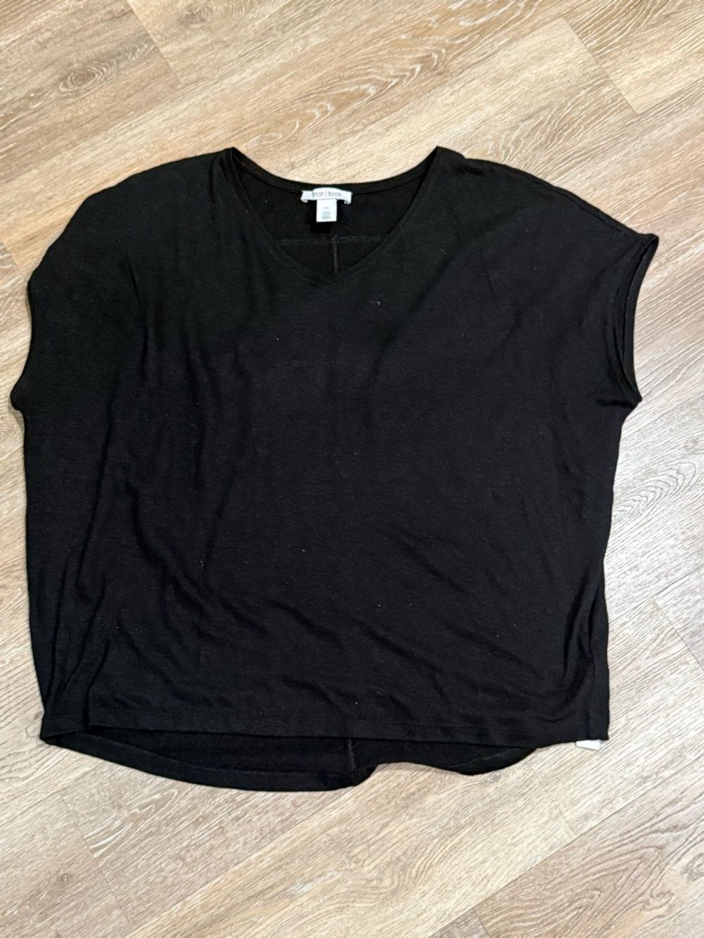 White House Black Market Black Short Sleeve V-Neck Tee